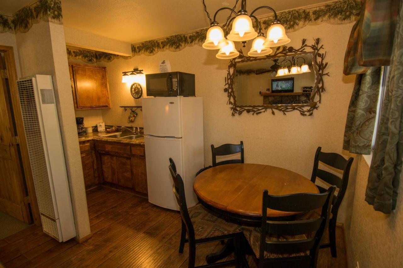 Hillcrest Suites & Cabins Big Bear Lake Exterior foto
